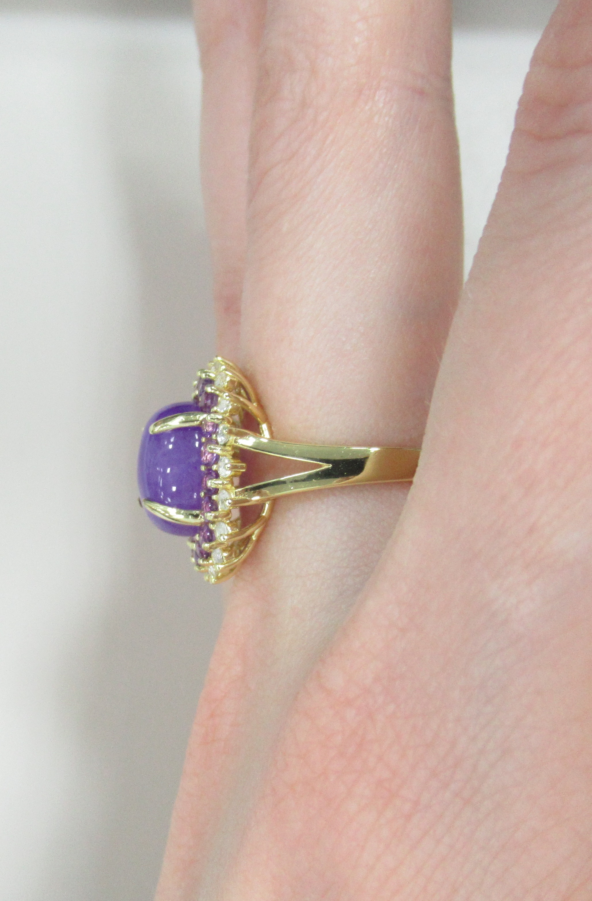 Серебряное кольцо с лавандовым жадеитом